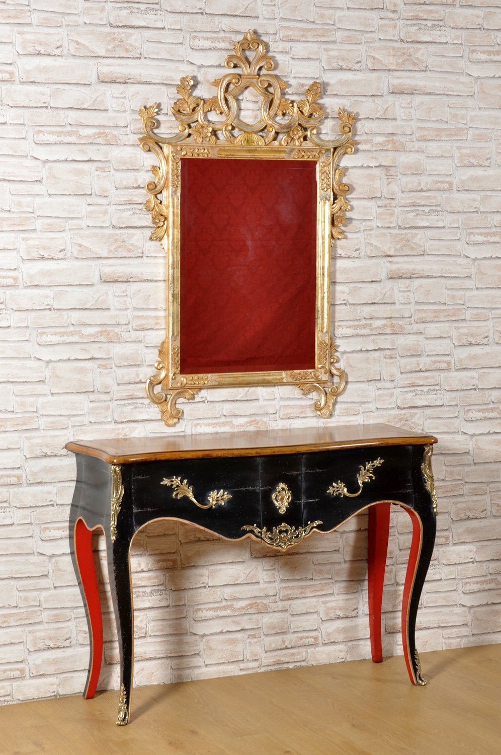 consolle intagliata di lusso bombata e laccata nera con gambe rosse accessori in bronzo in stile classico Luigi XV barocco 700 veneziano manufatto per ingressi di lusso e di pregio