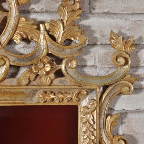 riproduzione specchiere e cornici veneziane del settecento in stile classico barocco Luigi XV prodotte a mano su misura intagliate scolpite e dorate in foglia argento prodotto made in Italy