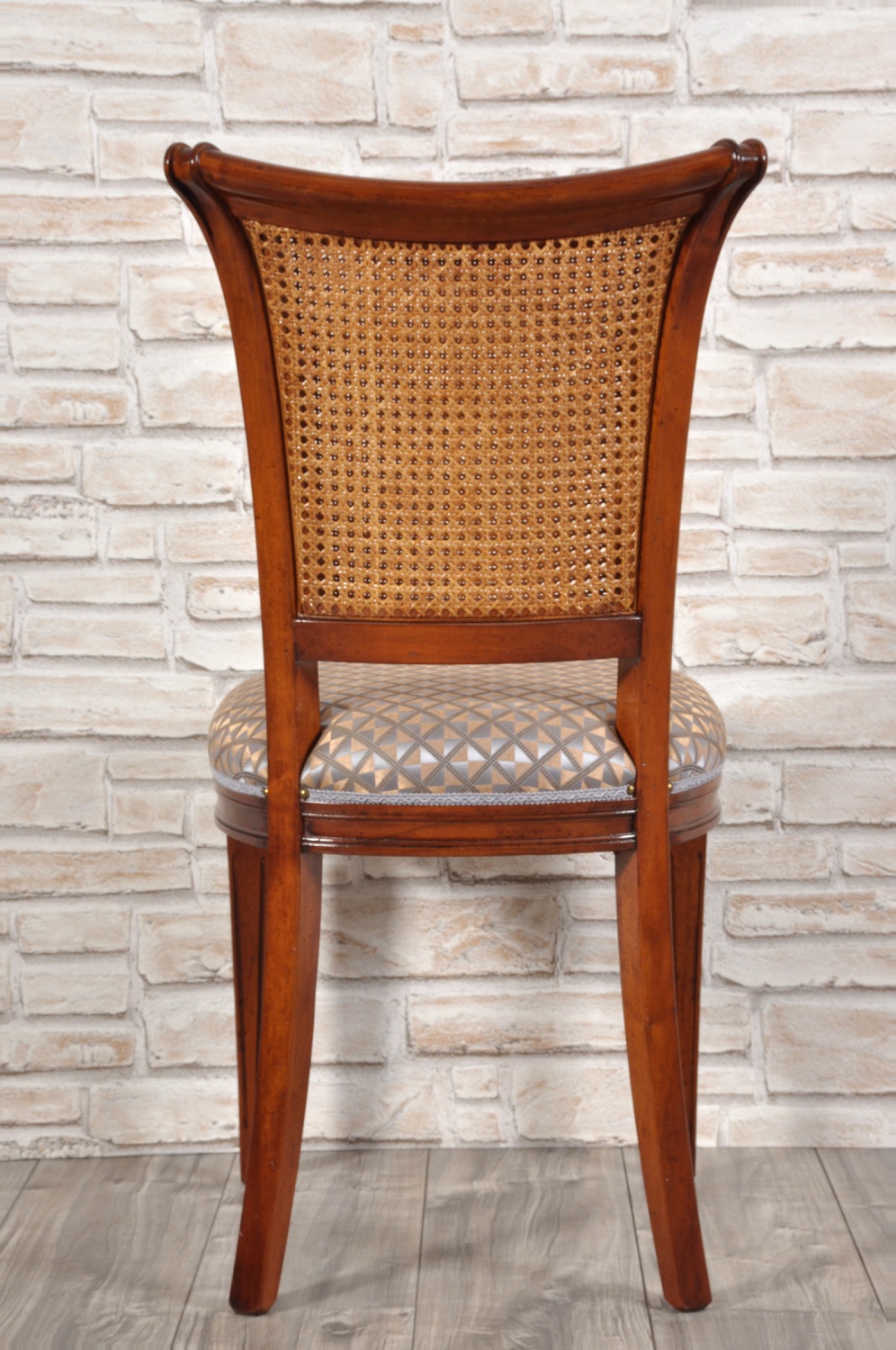 sedia realizzata a mano made in italy di lusso