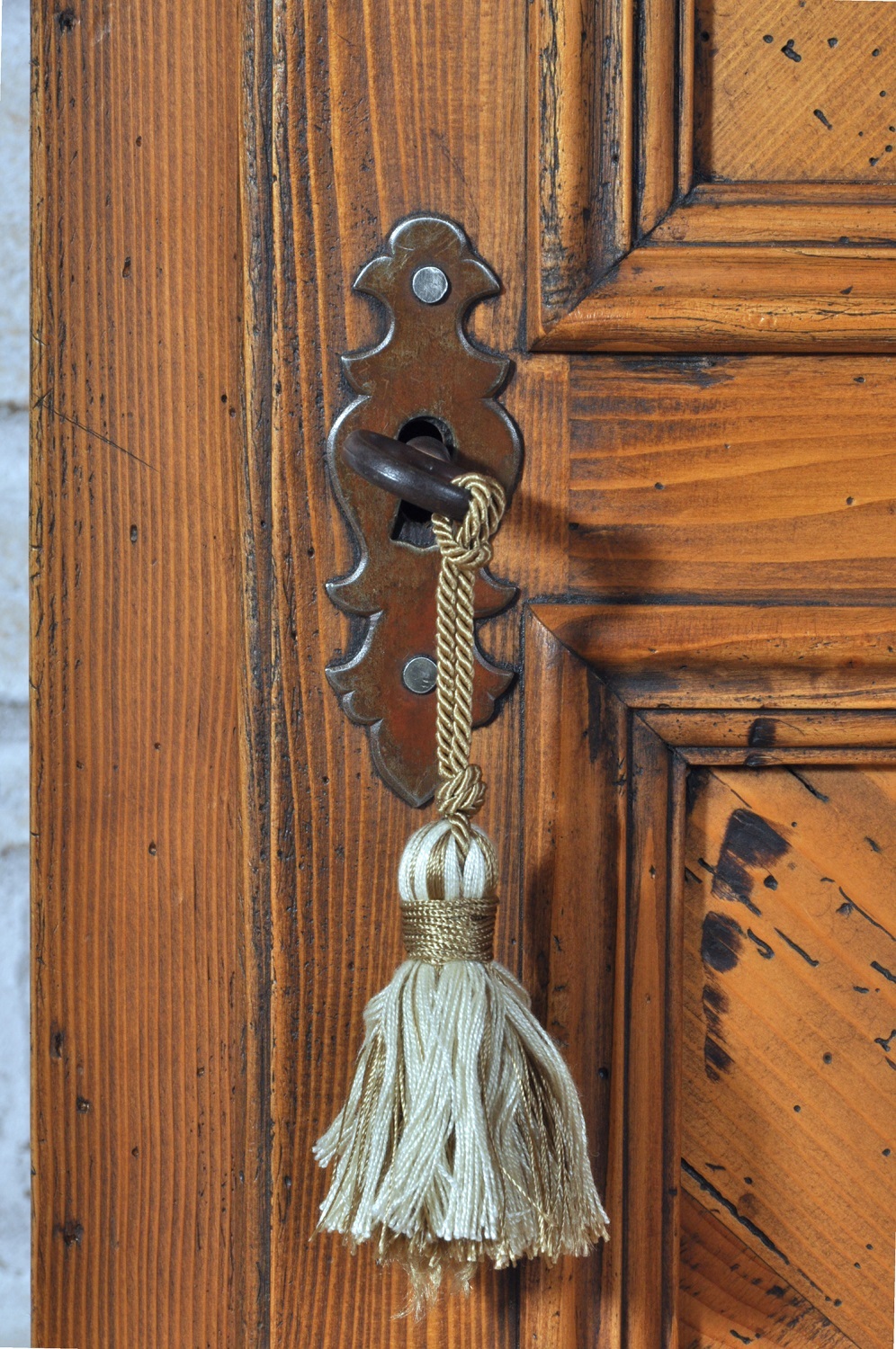 copri serratura sagomato in ferro forgiato a caldo accessorio di lusso made in Italy costruita in Italia e prodotta dal modello originale risalente alla seconda metà del seicento