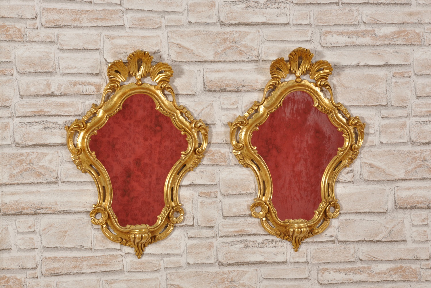 ventole veneziane di lusso intagliate a mano del 1700 specchiere dorate in foglia oro in stile Luigi XV barocco prodotte in piccole dimensioni sagomate a mano
