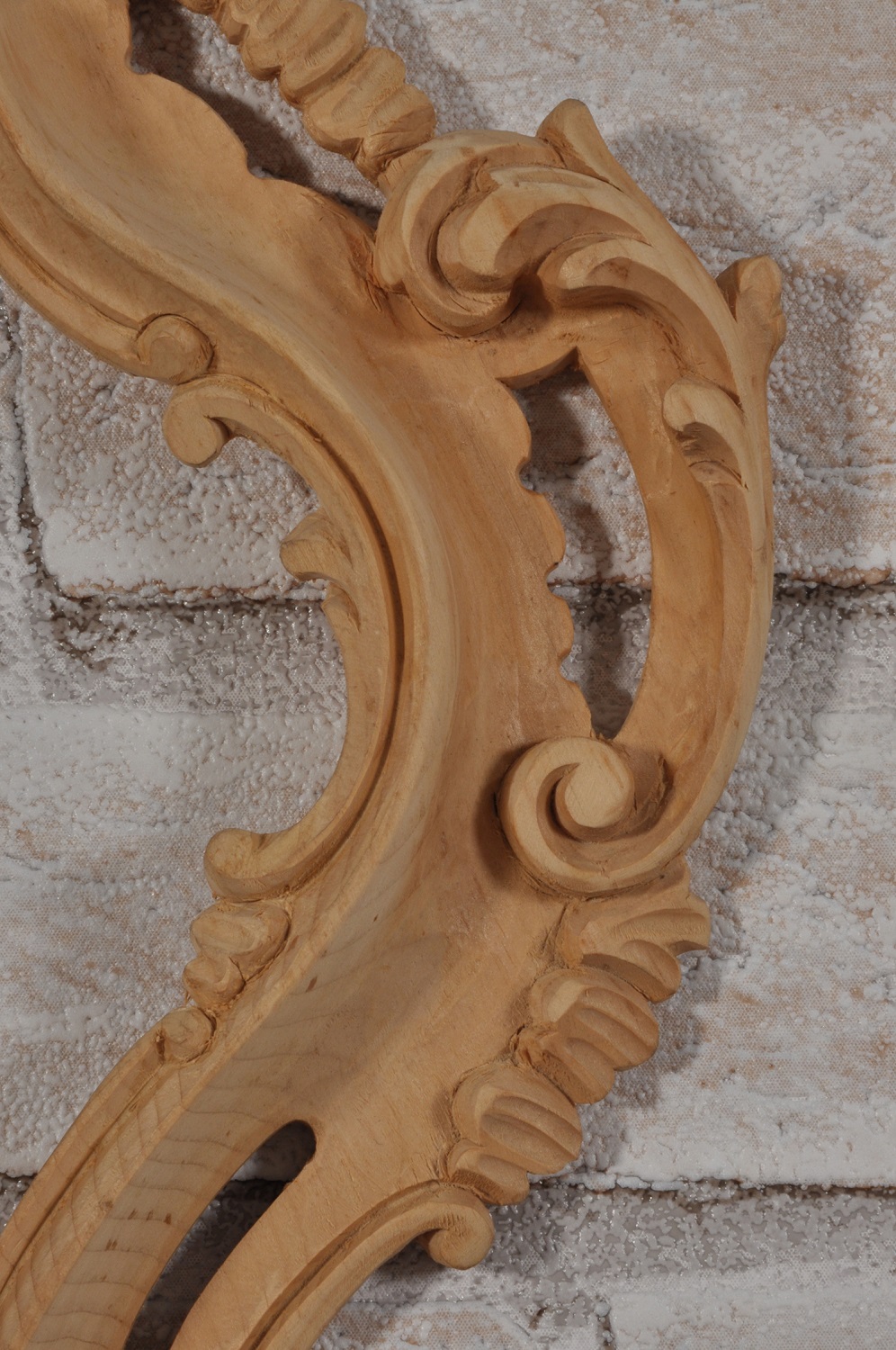 ventola specchiera veneziana originale del 1700 con intagli di alto valore made in Italy stile classico barocco Luigi XV prodotta nel laboratorio di alta ebanisteria italiano