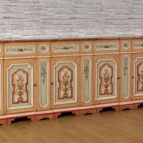 credenza gigante di lusso veneziana a 4 ante laccata e decorata con colori pastello riprodotta in grandi dimensioni 4 ante e cassetti bugnati